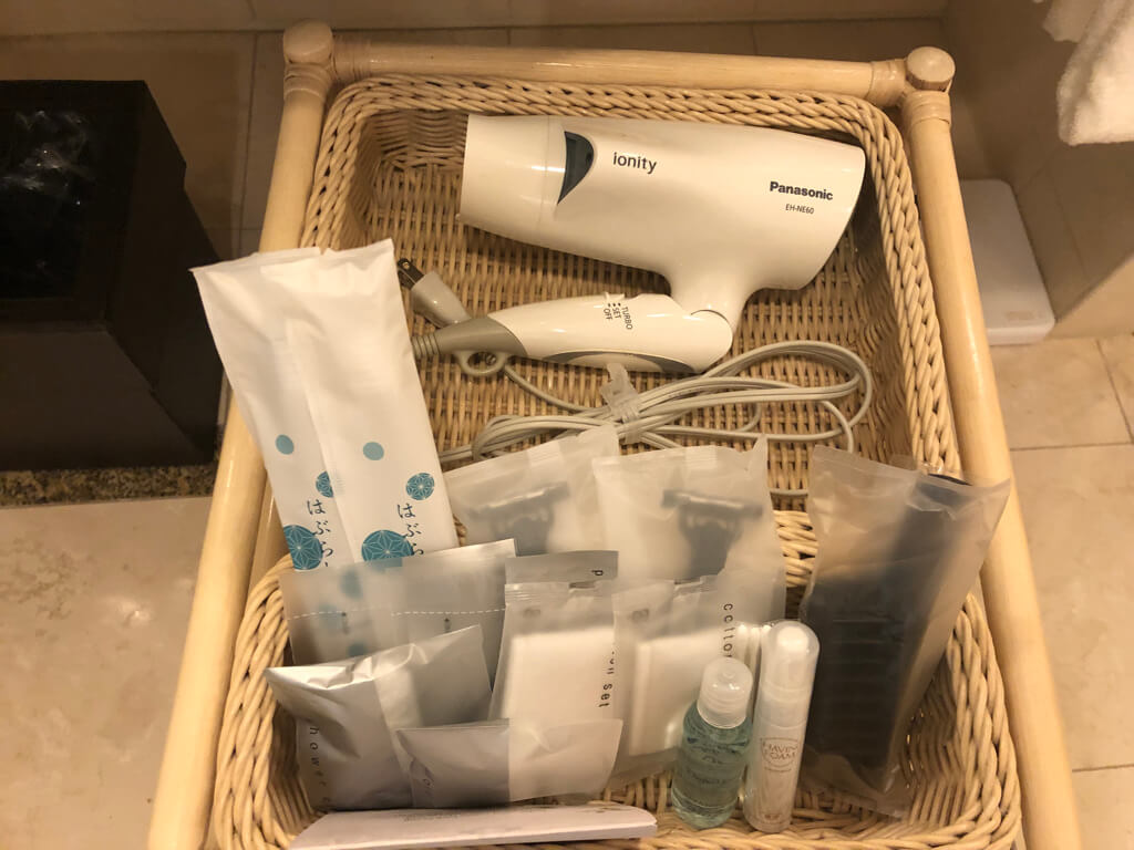 名古屋マリオットアソシアホテル　デラックスダブル　スタンダードダブル　子連れ　宿泊記　朝食　エリートラウンジ　　フィットネスジム　プール　SPGアメックス　紹介　プラチナ特典　ゴールド特典