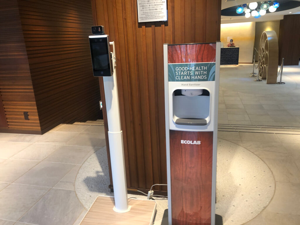 シェラトン沖縄サンマリーナリゾート　サウスタワー　宿泊記　プレミアムオーシャンツイン　フィットネスジム　大浴場　プール　サウナ　コンビニ　アメニティ