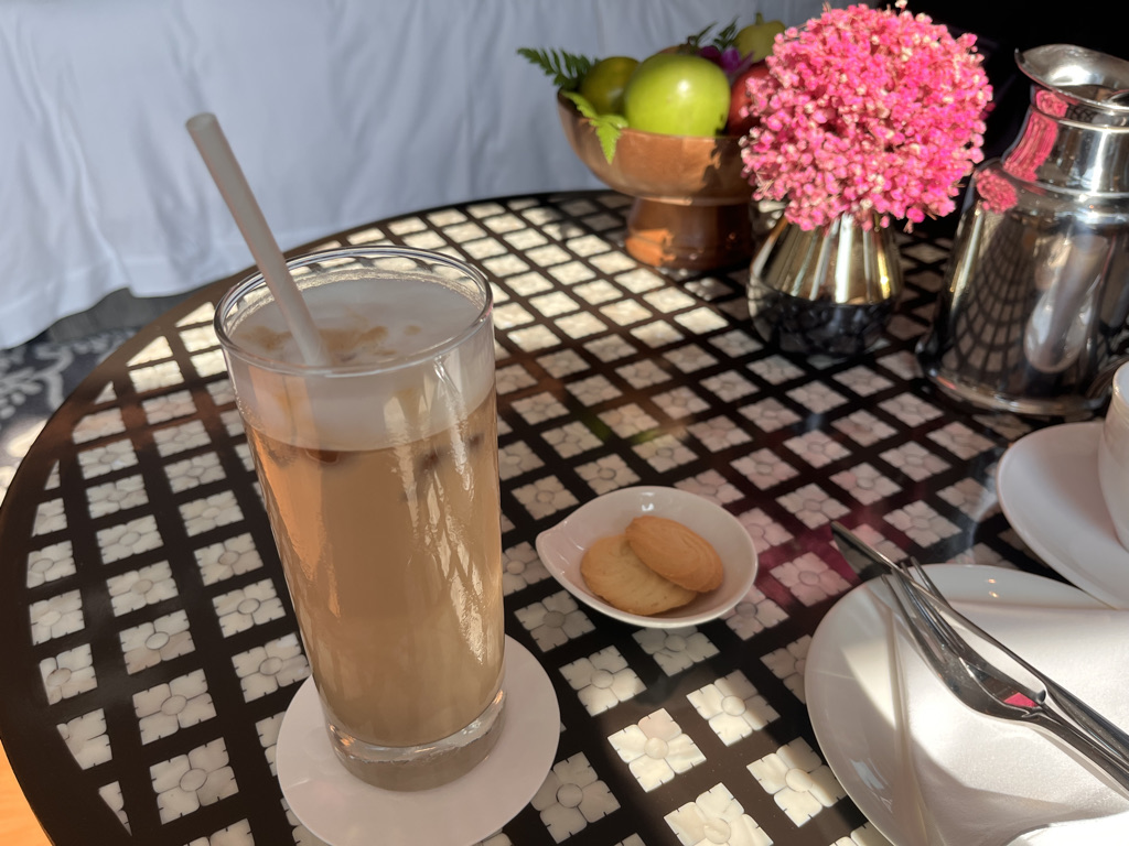 セントレジスバンコク　宿泊記　送迎　アクセス　朝食　プール　ジム　サウナ　子供添い寝年齢　マリオットボンヴォイアメックス　プラチナ特典　バトラーサービス