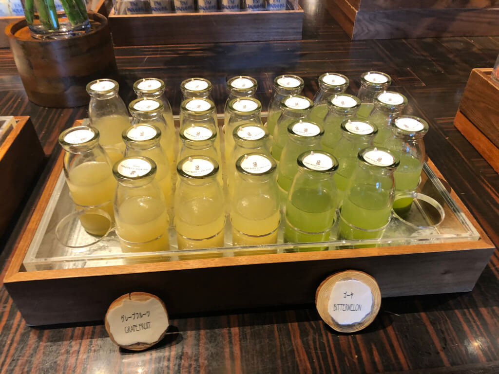 【リッツカールトン沖縄】コロナ後最新の朝食内容とグスクのディナーメニューをご紹介します! 9 リッツカールトン沖縄 コロナ 朝食 グスク ディナー メニュー SPGアメックス 紹介 プラチナ特典 レストラン割引