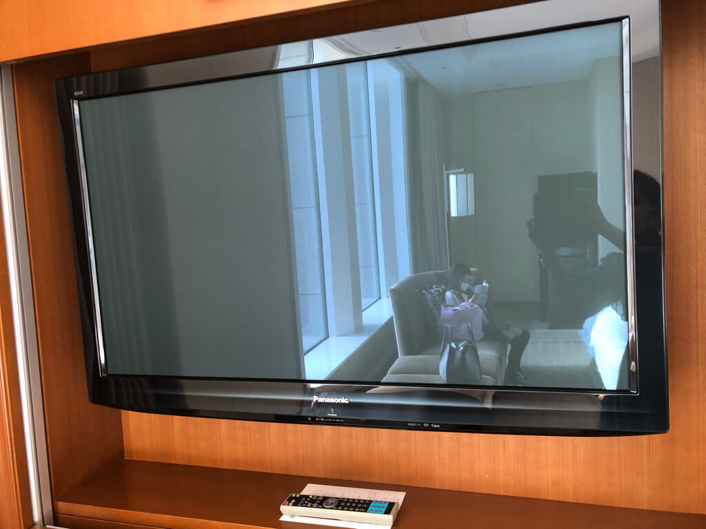 セントレジス大阪　ブログ　　宿泊記　子供添い寝　朝食　アクセス　駐車場　タイタニックオムレツ　プラチナ特典　バトラーサービス　マリオットボンヴォイアメックス　紹介　アメニティ