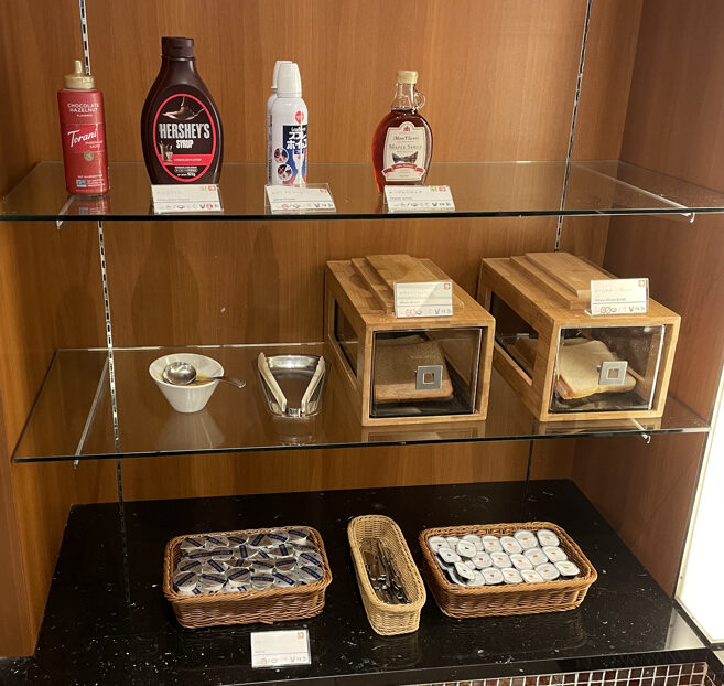 シェラトングランデ東京ベイ　朝食　値段　おすすめ　口コミ　　ガレリアカフェ　グランカフェ　トスティーナ　マリオットボンヴォイアメックス紹介