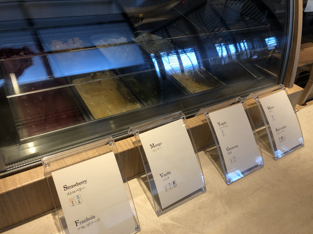 ウェスティン都ホテル京都　子連れ　宿泊記　ブログ　2ベッドルームスイート 1キングベッド＆2シングルベッド　子供添い寝　ジム　プール　温泉　朝食　クラブラウンジ　spgアメックス紹介　プラチナ特典　アメニティ