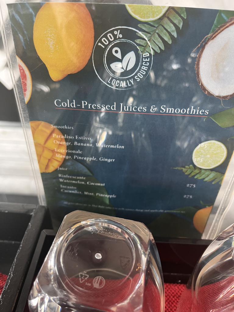 セントレジスバンコク　宿泊記　送迎　アクセス　朝食　プール　ジム　サウナ　子供添い寝年齢　マリオットボンヴォイアメックス　プラチナ特典　バトラーサービス