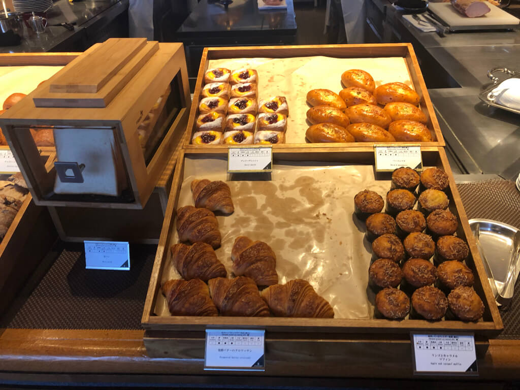 ルネッサンスリゾートオキナワ　クラブサビー宿泊記　朝食　ランチ　ディナー　周辺ご飯　フォーシーズン