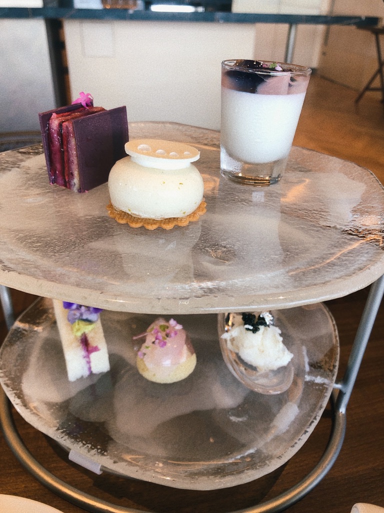 リッツカールトン福岡　クラブラウンジ　朝食　料金　アフタヌーンティ