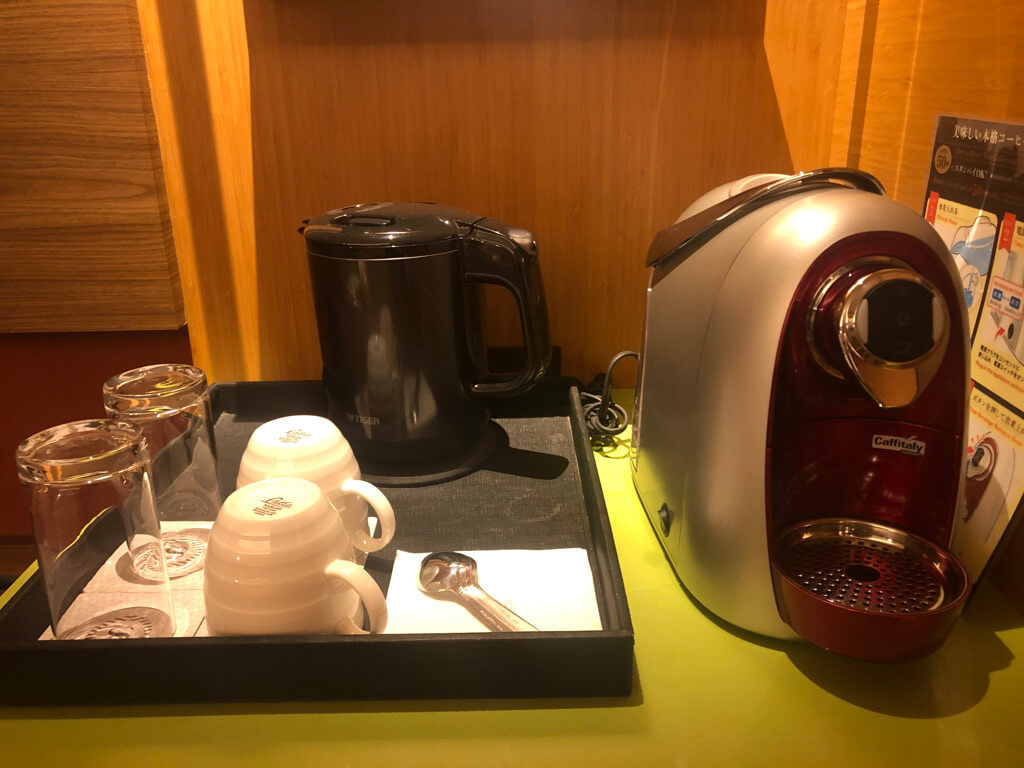 シェラトン沖縄サンマリーナリゾート　サウスタワー　宿泊記　プレミアムオーシャンツイン　フィットネスジム　大浴場　プール　サウナ　コンビニ　アメニティ