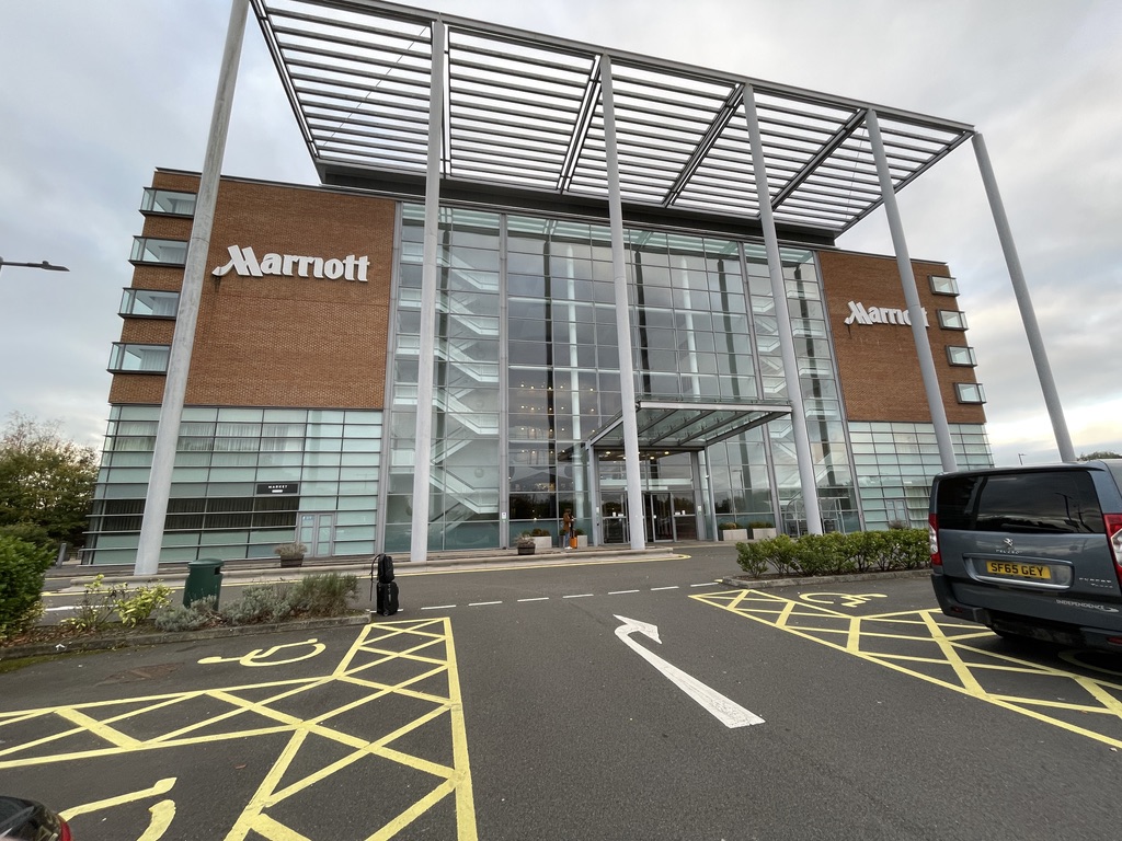 レスターマリオットホテル宿泊記★物価の高いイギリスで1万円台で泊まれちゃうホテル 1 レスターマリオット 宿泊記 ブログ 朝食 ラウンジ プラチナ特典 アメニティ