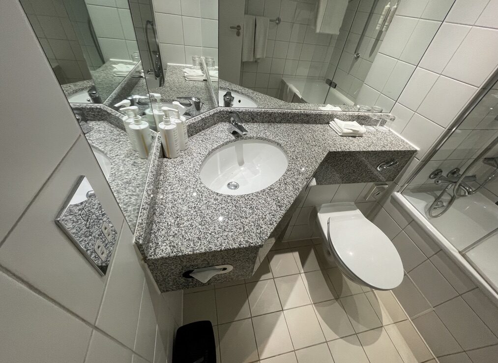 レスターマリオットホテル宿泊記★物価の高いイギリスで1万円台で泊まれちゃうホテル 15 レスターマリオット 宿泊記 ブログ 朝食 ラウンジ プラチナ特典 アメニティ