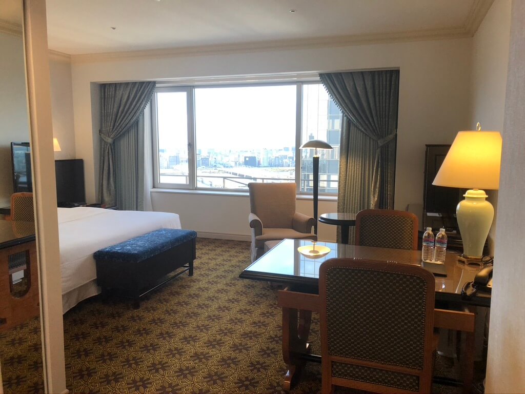 ウェスティン大阪　宿泊記　朝食　エグゼクティブラウンジ　アクセス　行き方　エグゼクティブキング　spgamex　プラチナ　特典