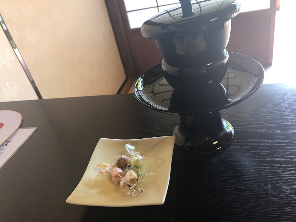 アメックス京都特別観光ラウンジ　営業時間　サービス　感想　アクセス　駐車場　最寄駅