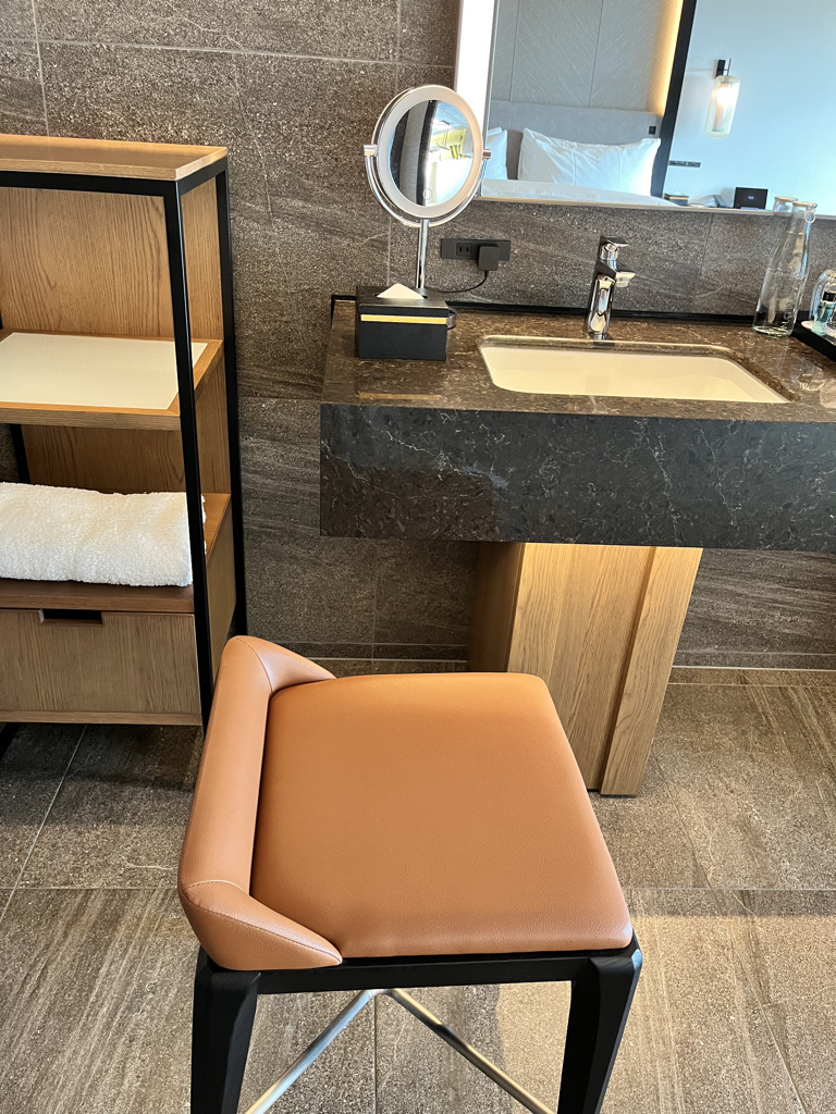 TIAD ティアド　宿泊記　プール　ラウンジ　部屋　ブログ　プラチナ特典