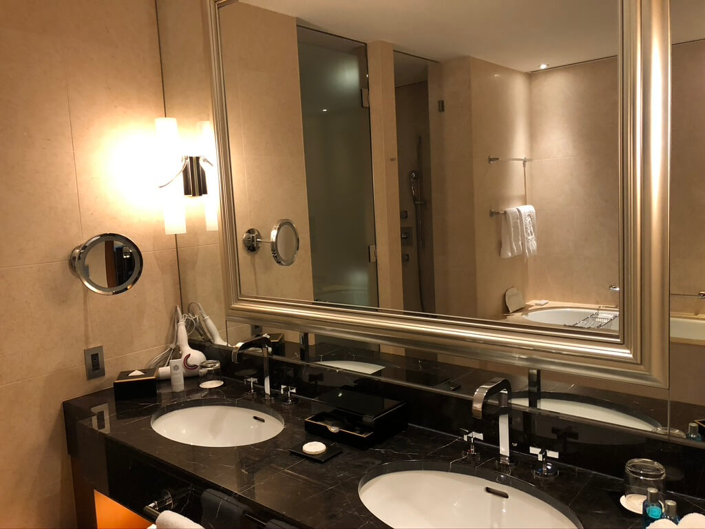 セントレジス大阪　グランドデラックススイート　宿泊記　バトラー　サービス　spgamex プラチナ特典　フィットネスジム　コロナ感染対策　COVID-19 GoTo　トラベルクーポン　GoToトラベル割引　地域共通クーポン　セントレジスバー