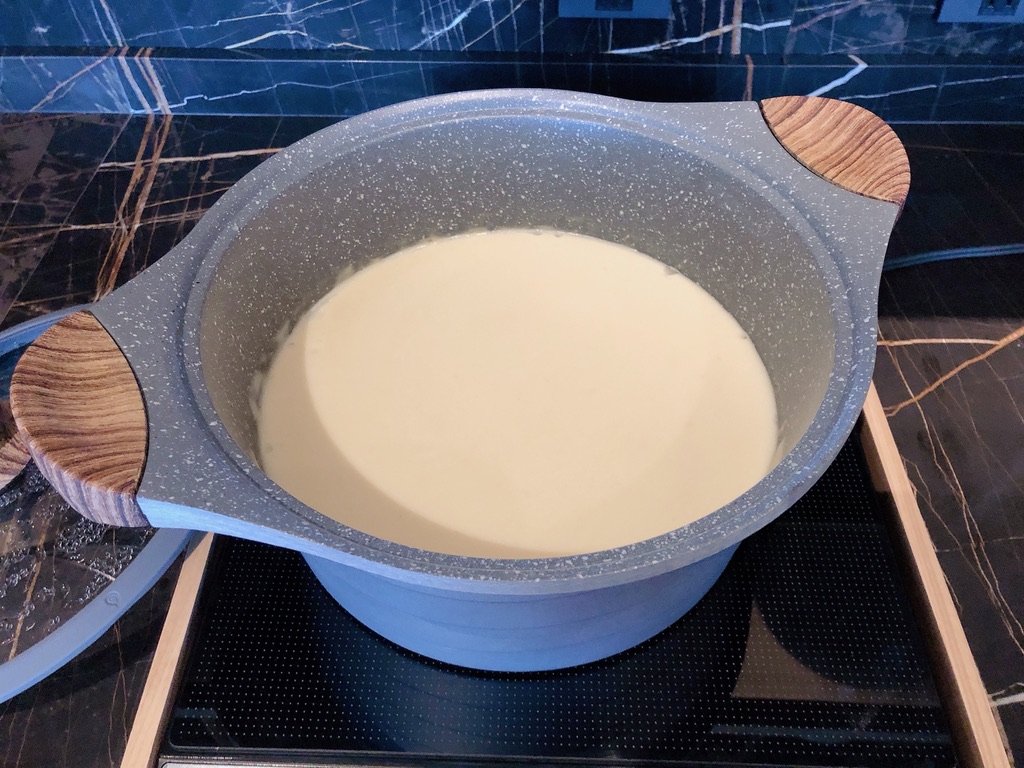 リッツカールトン福岡　クラブラウンジ　朝食　料金　アフタヌーンティ