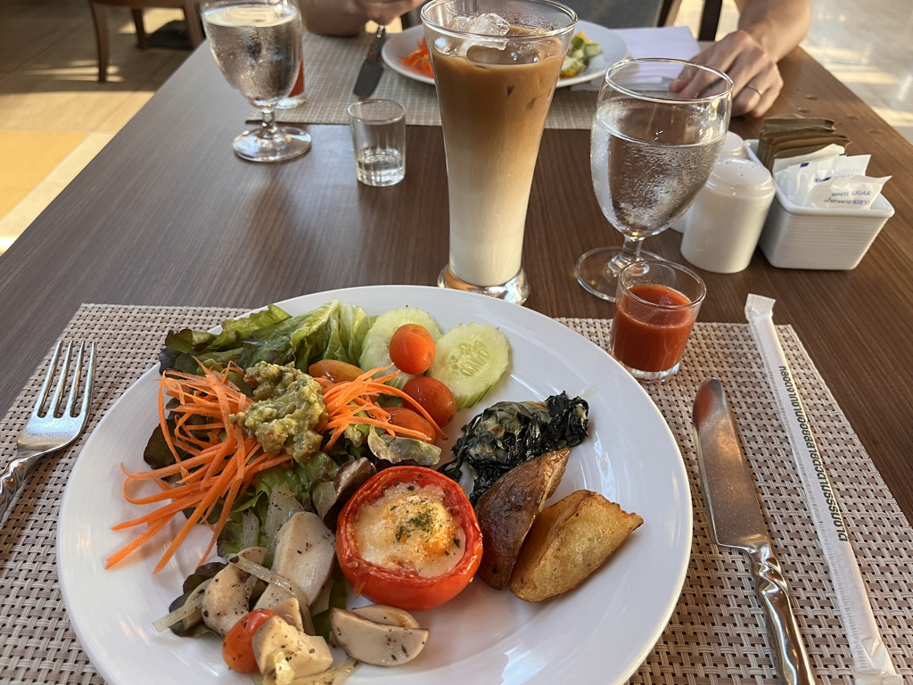 【ザ リッツ カールトン コ サムイ朝食編】種類豊富でロケーション良し!だけどアレは激マズ。。。 63 ザ リッツ カールトン コ サムイ 朝食