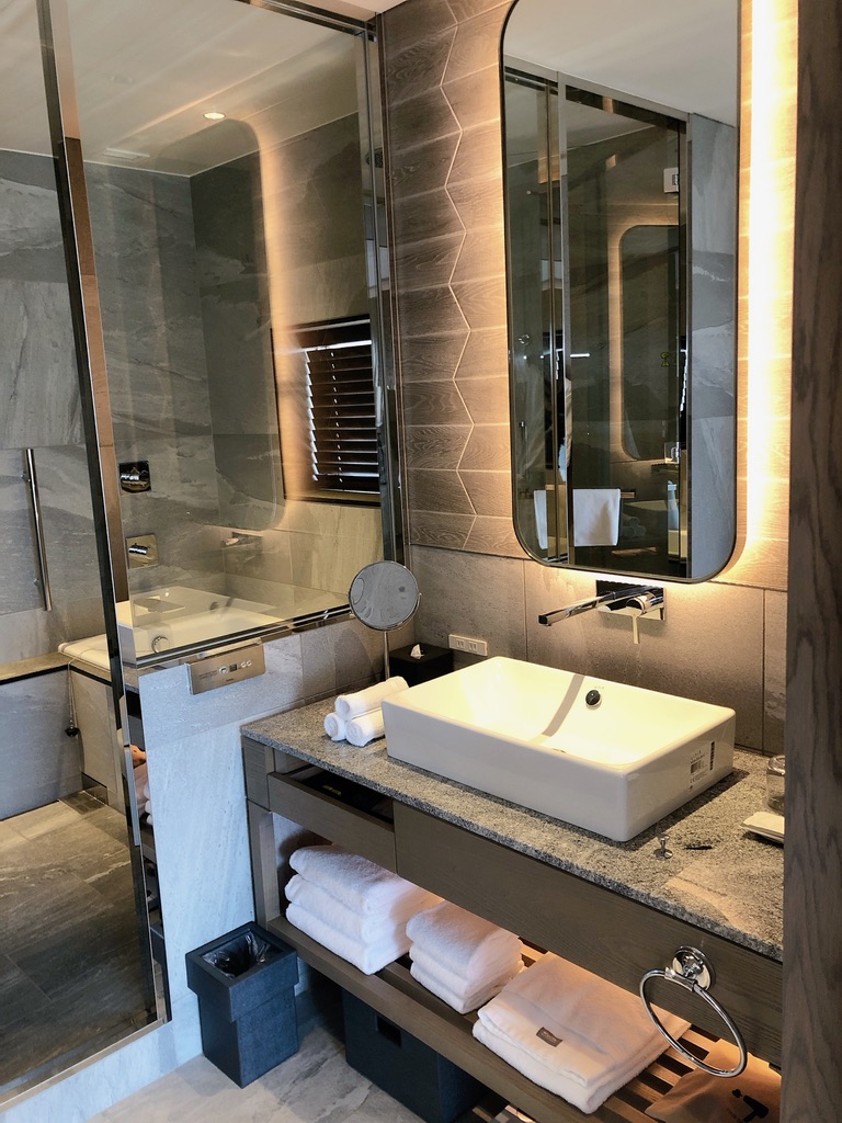 ウェスティン都ホテル京都　プラチナ　ブログ　子連れ　アップグレード　ジュニアスイート　アクセス　無料バス