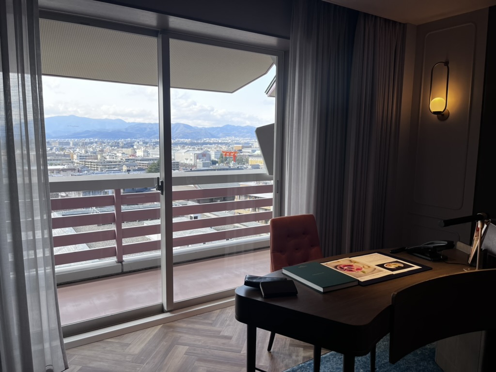 ウェスティン都ホテル京都スイート宿泊記★大人の高級アミューズメントホテルと言ったらココでしょ!な大好きなホテル 8 ウェスティン京都 プラチナ プール ジム 温泉 大浴場