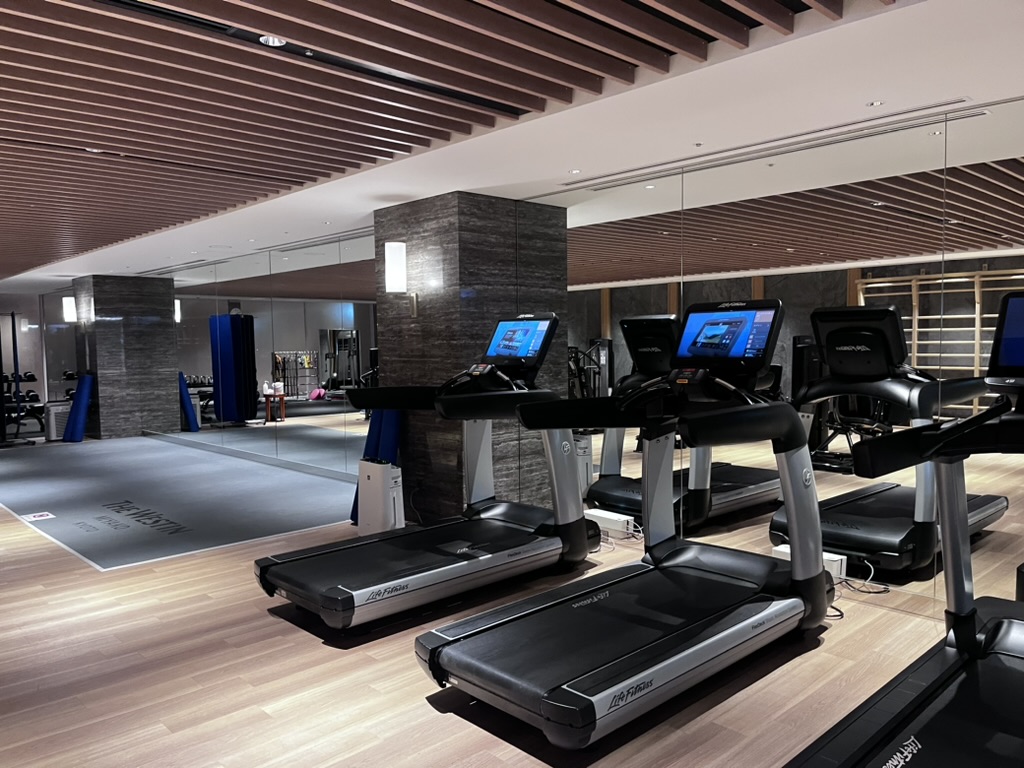 ウェスティン都ホテル京都スイート宿泊記★大人の高級アミューズメントホテルと言ったらココでしょ!な大好きなホテル 44 ウェスティン京都 プラチナ プール ジム 温泉 大浴場