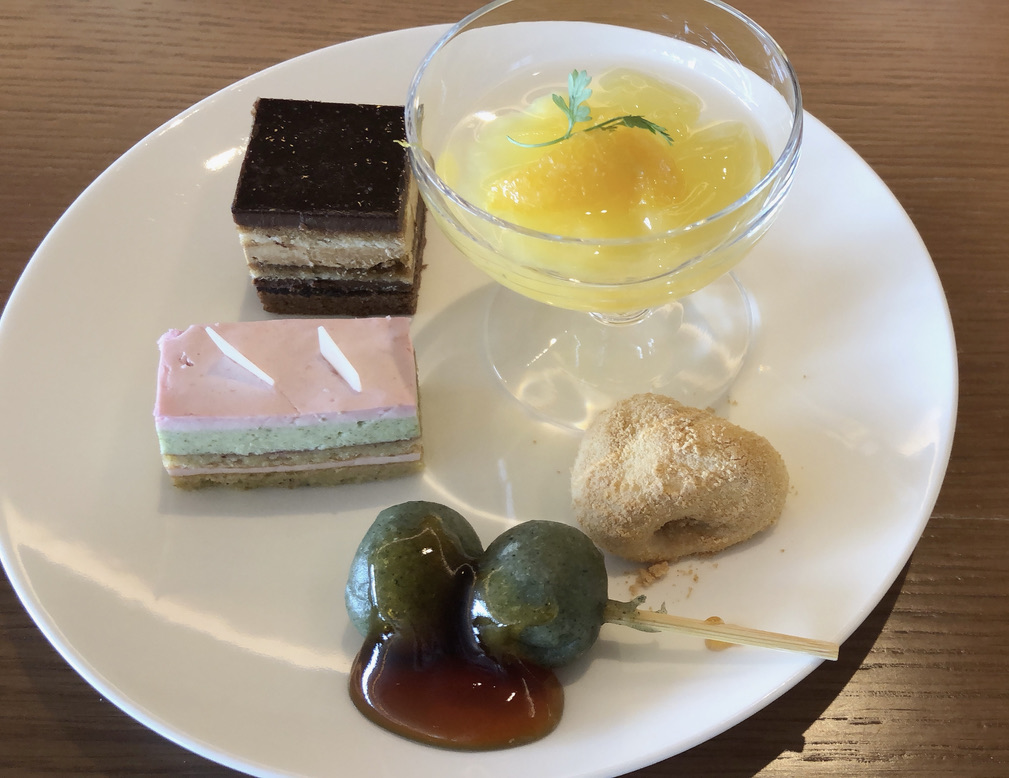 ウェスティン都ホテル京都　ラウンジ　ブログ　プラチナ　アフタヌーンティー　マリオットボンヴォイアメックス　紹介