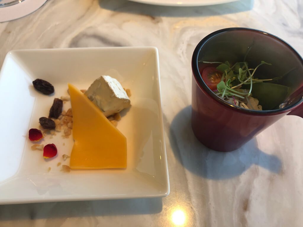 名古屋マリオットアソシアホテルデラックス スイート 宿泊記 朝食 コンシェルジュ ラウンジ フィットネスジム プール spgアメックス 紹介 プラチナ特典