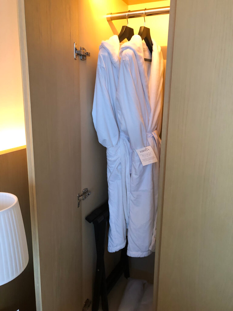 東京エディション虎ノ門　スイート　宿泊記　ブログ　アクセス　朝食　プール　ジム　マリオット特典　マリオットボンヴォイアメックス　紹介