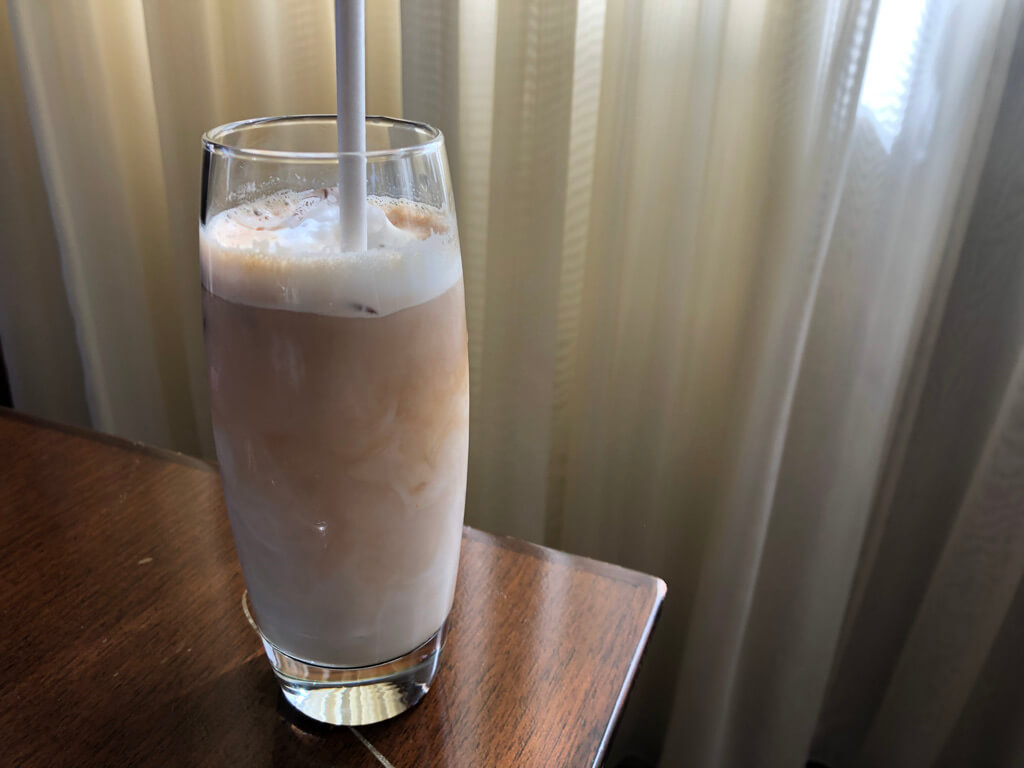 セントレジス大阪　ブログ　　宿泊記　子供添い寝　朝食　アクセス　駐車場　タイタニックオムレツ　プラチナ特典　バトラーサービス　マリオットボンヴォイアメックス　紹介　アメニティ