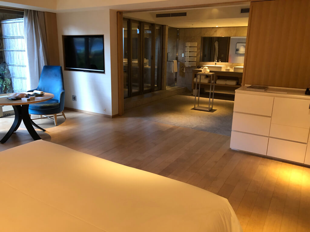 翠嵐ラグジュアリーコレクションホテル京都　記念日　宿泊記　ブログ　駐車場　朝食　プラチナ特典　人力車　シャンパンディライト　嵐山温泉　SPGアメックス　紹介