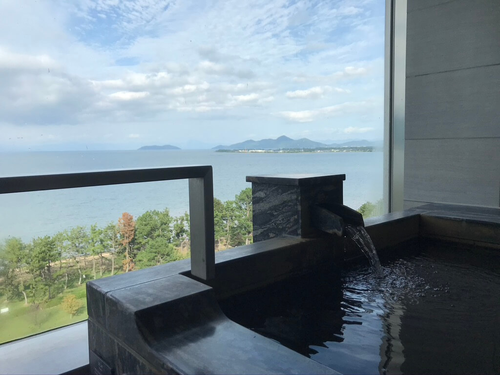 琵琶湖マリオットホテル 温泉ビューバス付 プレミアルームルーム 宿泊記 コロナ 朝食 ラウンジ 地域共通クーポン 施設 感想　spgamex プラチナ特典