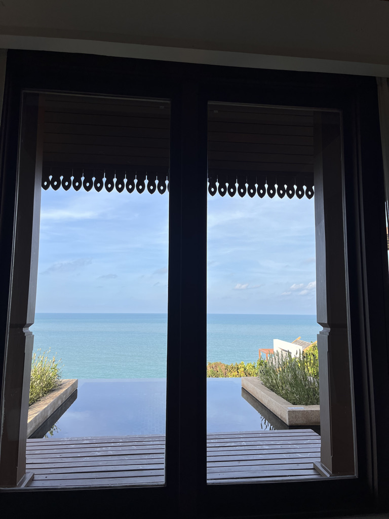 リッツカールトンサムイ　　　宿泊記　ブログ　プラチナ特典　シャトルバス