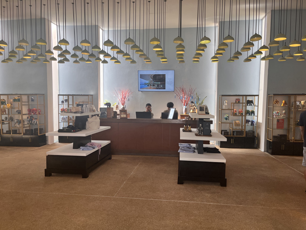 リッツカールトンサムイ　　　宿泊記　ブログ　プラチナ特典　ショップ