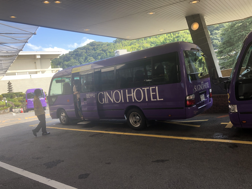 杉乃井ホテル　ブログ　宿泊記　朝食　夕食　バイキング　プール　温泉　アクアガーデン　コインランドリー　口コミ　大浴場　格安　激安　本館