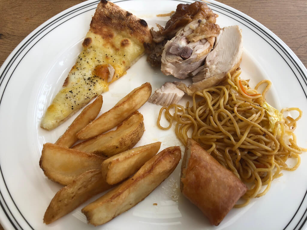 ルネッサンスリゾートオキナワ　クラブサビー宿泊記　朝食　ランチ　ディナー　周辺ご飯　セイルフィッシュカフェ