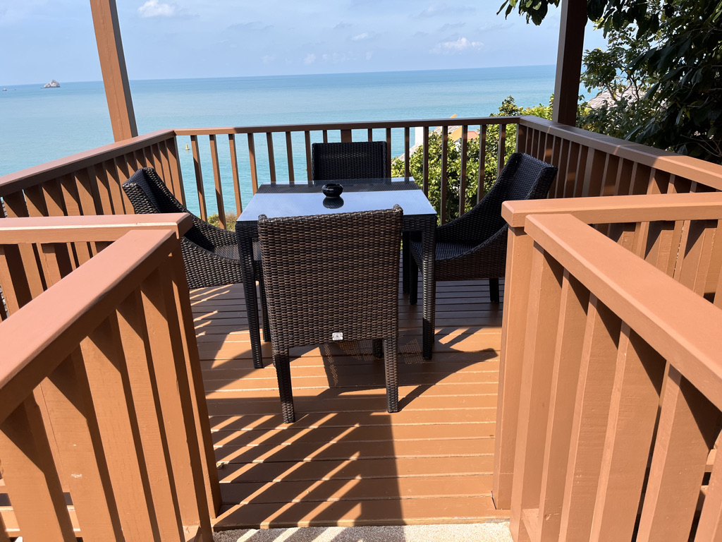 リッツカールトンサムイ　　　宿泊記　ブログ　プラチナ特典　シャトルバス