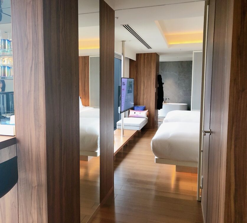 w大阪　ホテル　宿泊記　大浴場　駐車場　プール　読み方　プラチナ特典　マリオットボンヴォイアメックス紹介