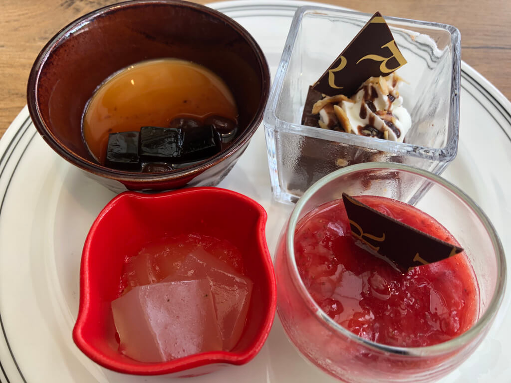 ルネッサンスリゾートオキナワ　クラブサビー宿泊記　朝食　ランチ　ディナー　周辺ご飯　セイルフィッシュカフェ