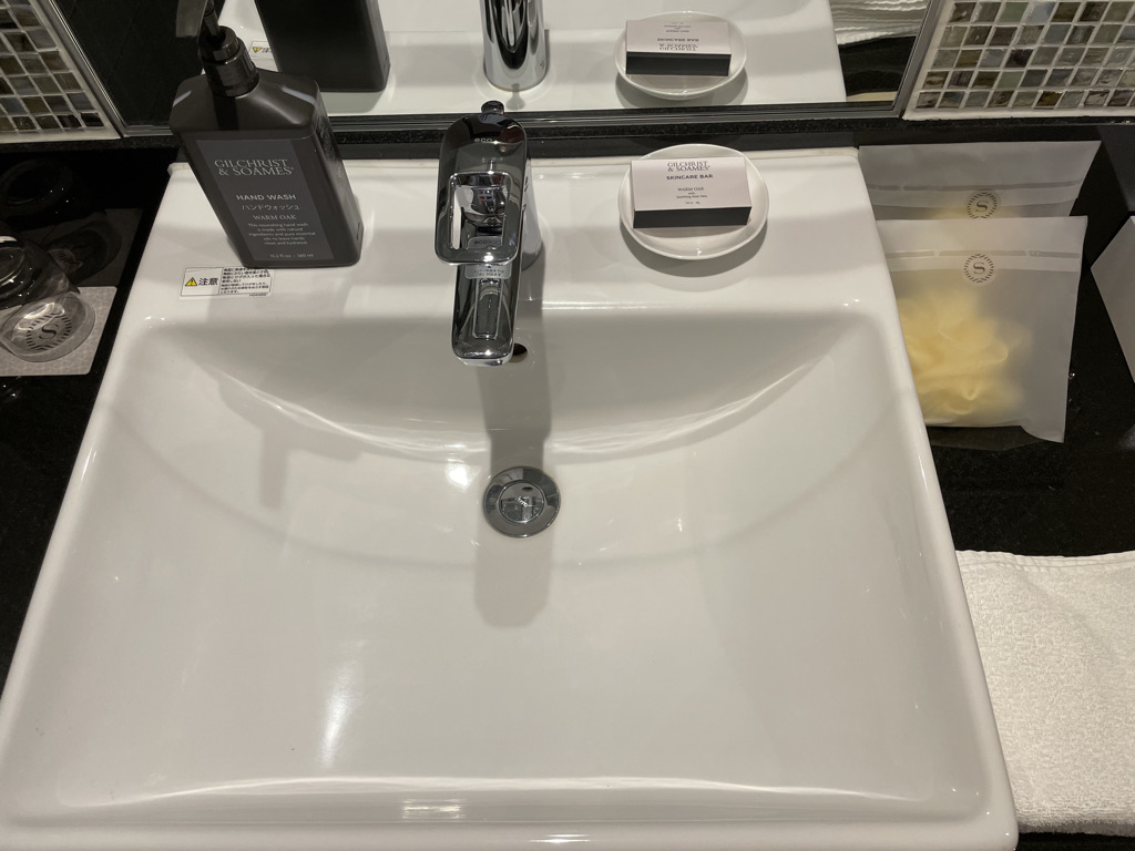【シェラトングランデ東京ベイ】部屋・アメニティ・ディズニーオフィシャルホテルに無料宿泊するおすすめの方法 27 シェラトングランデ東京ベイ 部屋 何階 駐車場代 アメニティ ディズニーオフィシャルホテル おすすめ マリオットボンヴォイアメックス 紹介 アクセス