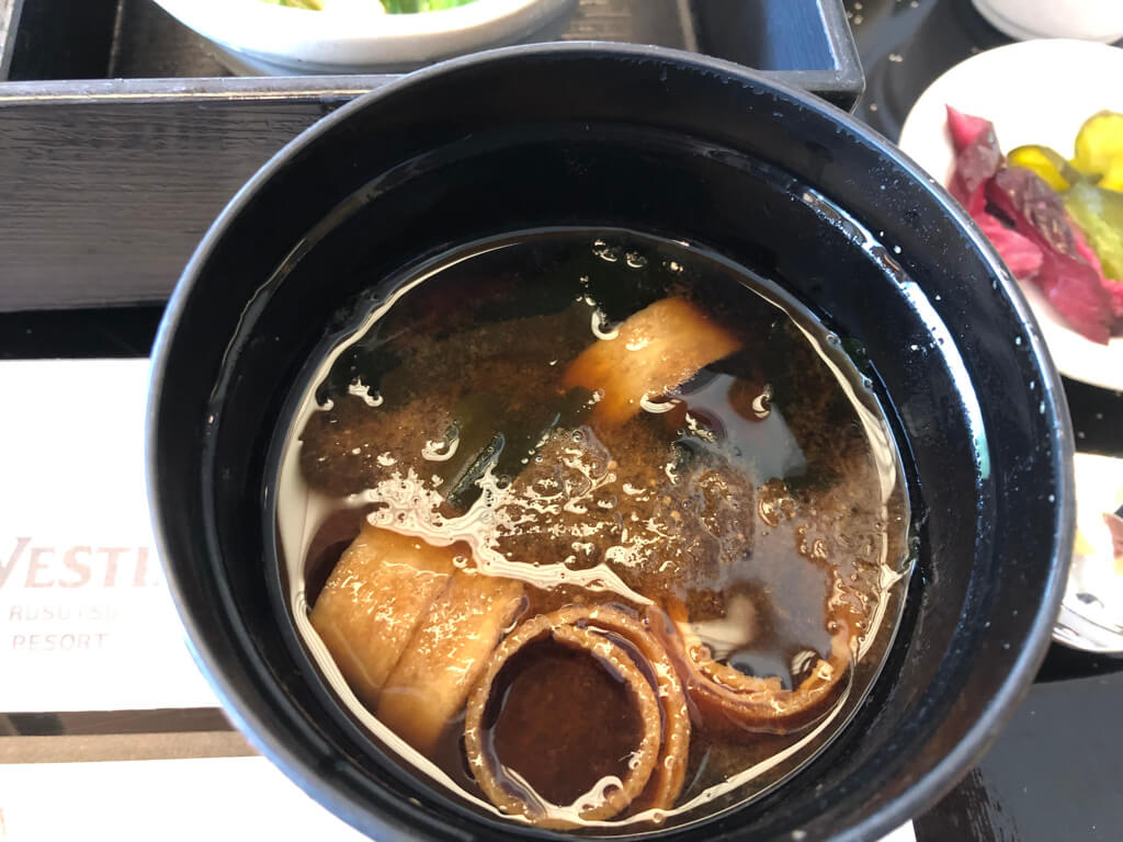 ウェスティンルスツ子連れ宿泊記☆遊び尽くせるコンプリホテルで札幌、積丹、余市観光にも重宝!5連泊で超お得になる方法とは? 145 ウェスティンルスツ 宿泊記 ブログ 子連れ添い寝無料 朝食 ラウンジ アクティビティ 花火 マリオットボンヴォイアメックス紹介 プラチナ特典 温泉