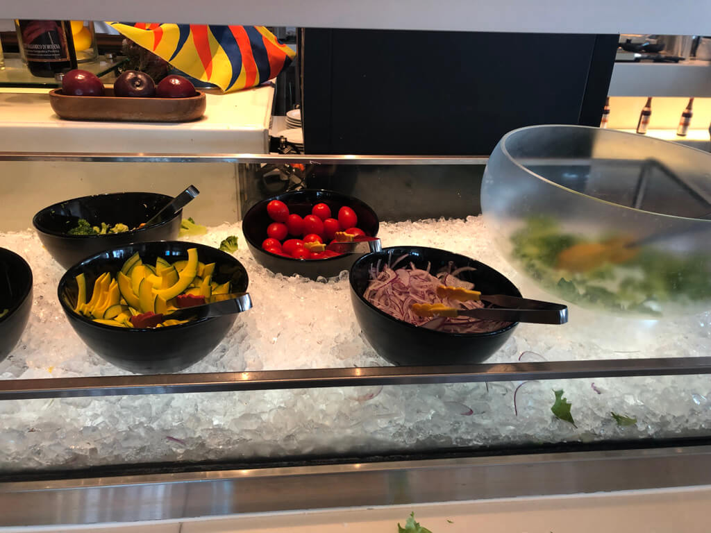 大阪マリオット都ホテル　ブログ　ジュニアスイート　子供添い寝無料　宿泊記　連休　格安　朝食　ラウンジ　あべのハルカス　プラチナ特典　　駐車場　マリオットボンヴォイアメックス紹介