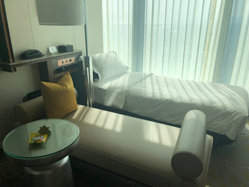 大阪マリオット都ホテル　ブログ　ジュニアスイート　子供添い寝無料　宿泊記　連休　格安　朝食　ラウンジ　あべのハルカス　プラチナ特典　　駐車場　マリオットボンヴォイアメックス紹介