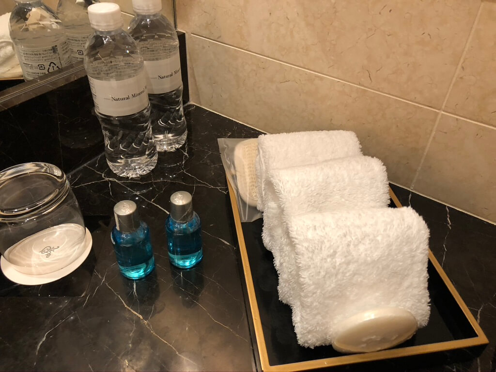 セントレジス大阪　グランドデラックススイート　宿泊記　バトラー　サービス　spgamex プラチナ特典　フィットネスジム　コロナ感染対策　COVID-19 GoTo　トラベルクーポン　GoToトラベル割引　地域共通クーポン　セントレジスバー