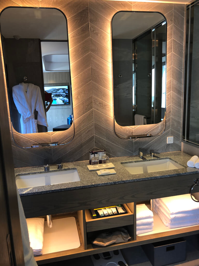 ウェスティン都ホテル京都　宿泊記　ジュニアスイート　子連れ旅　子供添い寝　クラブラウンジ　プール　ジム　SPA　華頂　温泉　spgアメックス紹介　プラチナ特典