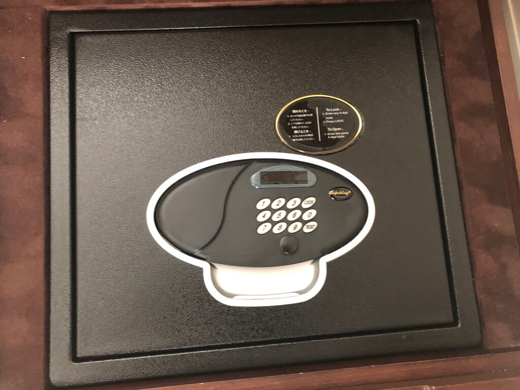 大阪マリオット都ホテル　ブログ　ジュニアスイート　子供添い寝無料　宿泊記　連休　格安　朝食　ラウンジ　あべのハルカス　プラチナ特典　　駐車場　マリオットボンヴォイアメックス紹介