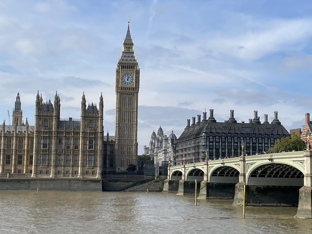 ヒースローウィンザーマリオット　宿泊記　朝食　ラウンジ　プラチナ特典　ジム　アクセス