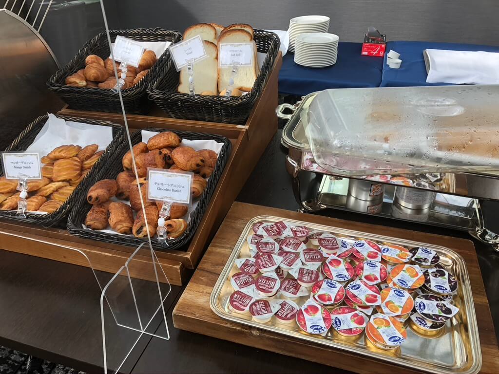 ウェスティン大阪　宿泊記　朝食　エグゼクティブラウンジ　アクセス　行き方　エグゼクティブキング　spgamex　プラチナ　特典