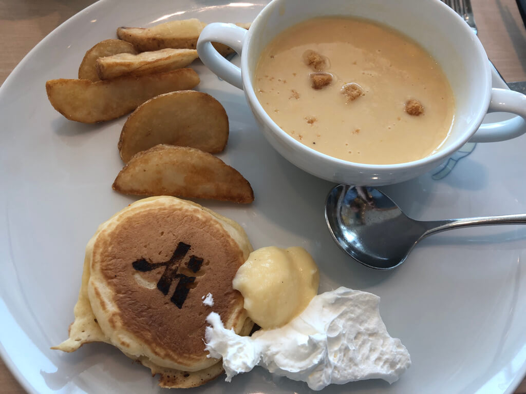 大阪マリオット都ホテル　ブログ　ジュニアスイート　子供添い寝無料　宿泊記　連休　格安　朝食　ラウンジ　あべのハルカス　プラチナ特典　　駐車場　マリオットボンヴォイアメックス紹介