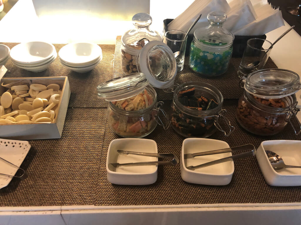 大阪マリオット都ホテル　ブログ　ジュニアスイート　子供添い寝無料　宿泊記　連休　格安　朝食　ラウンジ　あべのハルカス　プラチナ特典　　駐車場　マリオットボンヴォイアメックス紹介