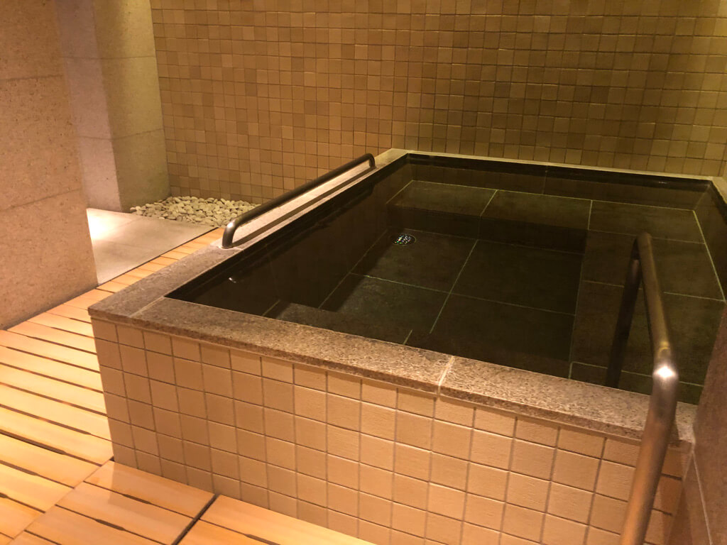 リッツカールトン京都　ブログ　ガーデンテラススイート　マリオットボンヴォイアメックス紹介　プラチナ特典　朝食　プール　アクティビティ　子供添い寝　アメニティ　ジム　駐車場　アクセス