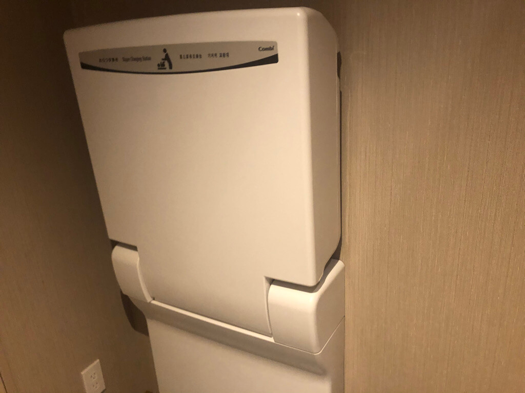 シェラトン沖縄サンマリーナリゾート　サウスタワー　宿泊記　プレミアムオーシャンツイン　フィットネスジム　大浴場　プール　サウナ　コンビニ　アメニティ