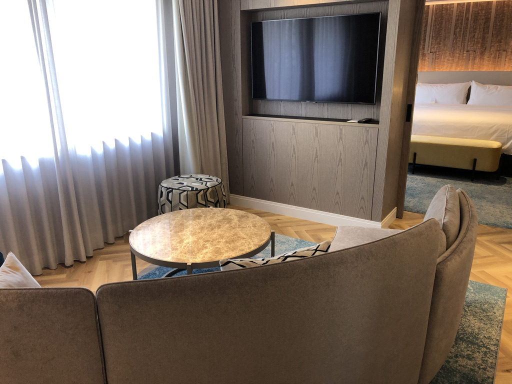 ウェスティン都ホテル京都　子連れ　宿泊記　ブログ　2ベッドルームスイート 1キングベッド＆2シングルベッド　子供添い寝　ジム　プール　温泉　朝食　クラブラウンジ　spgアメックス紹介　プラチナ特典　アメニティ