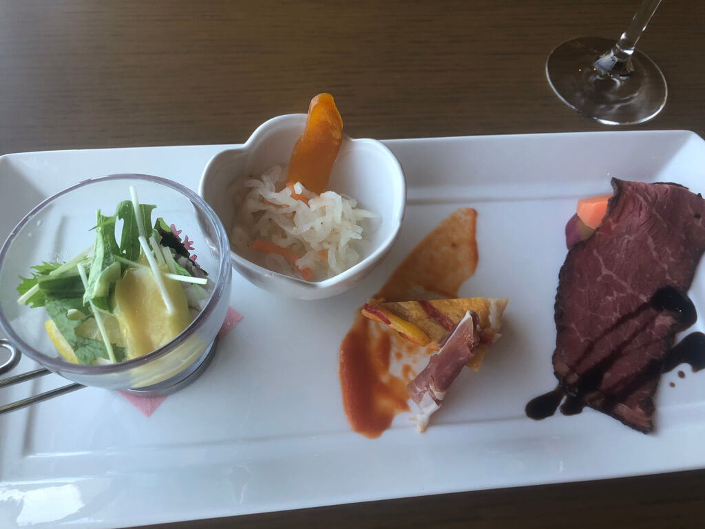 宮崎シェラトン　シーガイア　シェラトン・グランデ・オーシャンリゾート　子連れ　宿泊記　ブログ　激安　無料　宿泊　朝食　ラウンジ　プール　花火　子供添い寝　SPGアメックス　紹介　プラチナ特典　クラブラウンジ